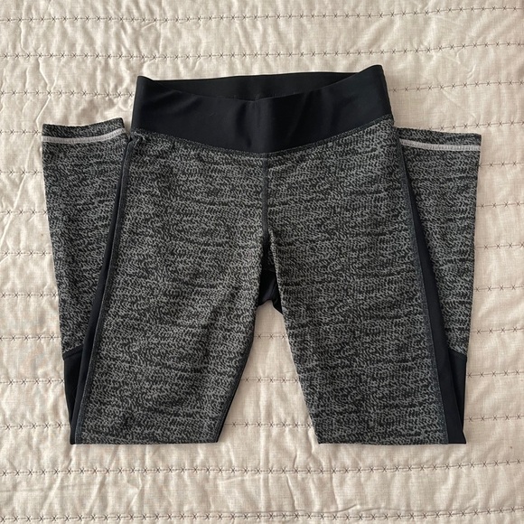 Under Armour Leggings - Picture 2 of 5